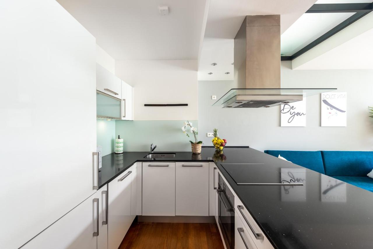 Apartment With Balcony And Parking Near The Prague Museum Εξωτερικό φωτογραφία