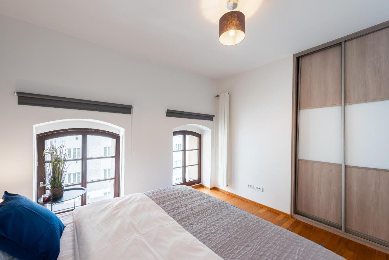 Apartment With Balcony And Parking Near The Prague Museum Εξωτερικό φωτογραφία